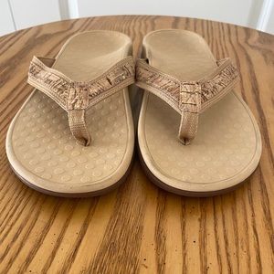 NWOT Vionic Tide II Orthaheel Leather Orthotic Sandals sz 9